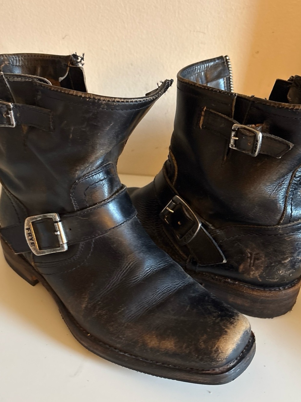 Frye Engineer Boots Brown rustLeather women 7.5 Buckle Rubber USA Black leather